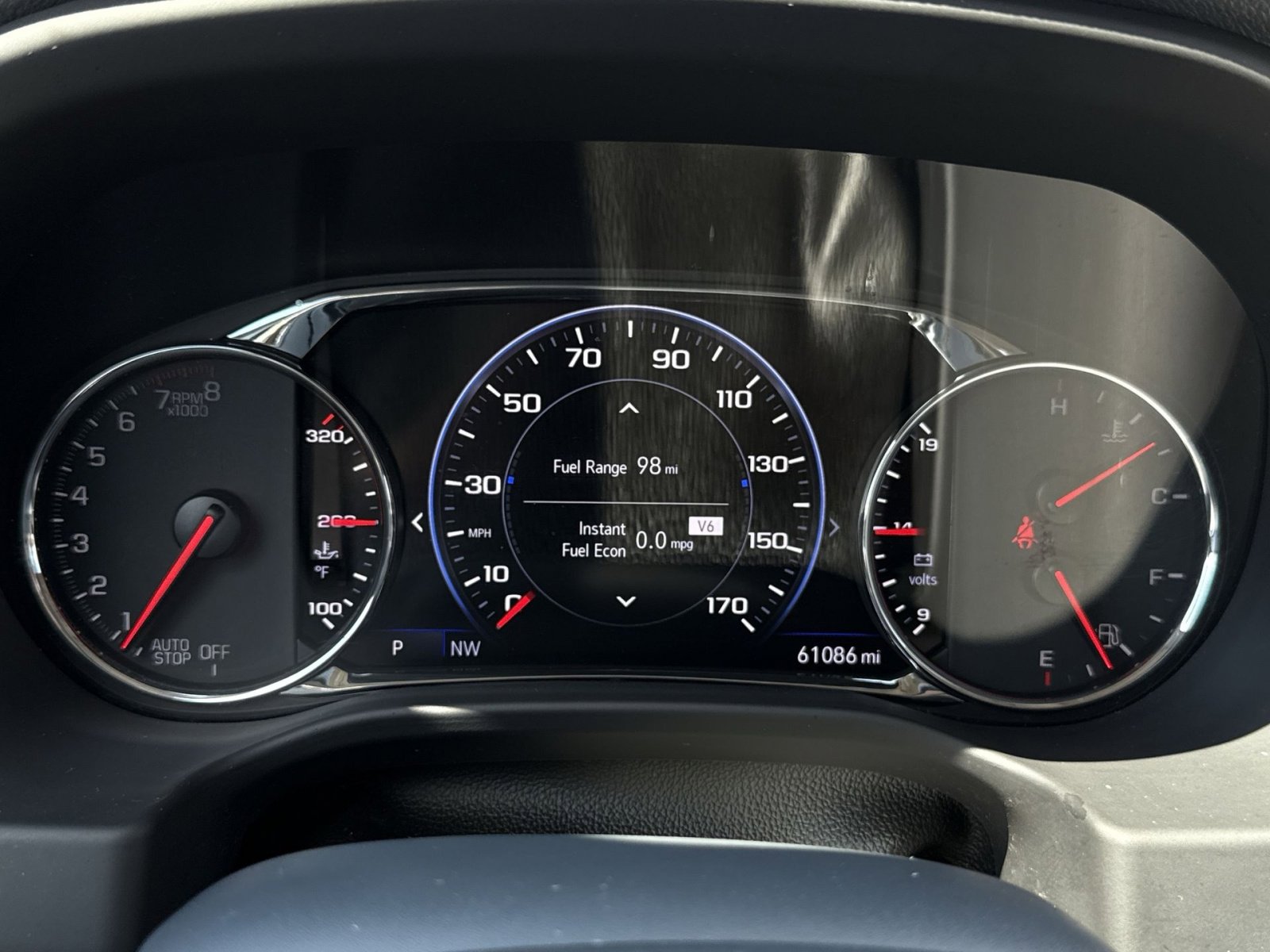 Used 2021 GMC Acadia Denali w/ Denali Technology Package AWD/4WD image 17