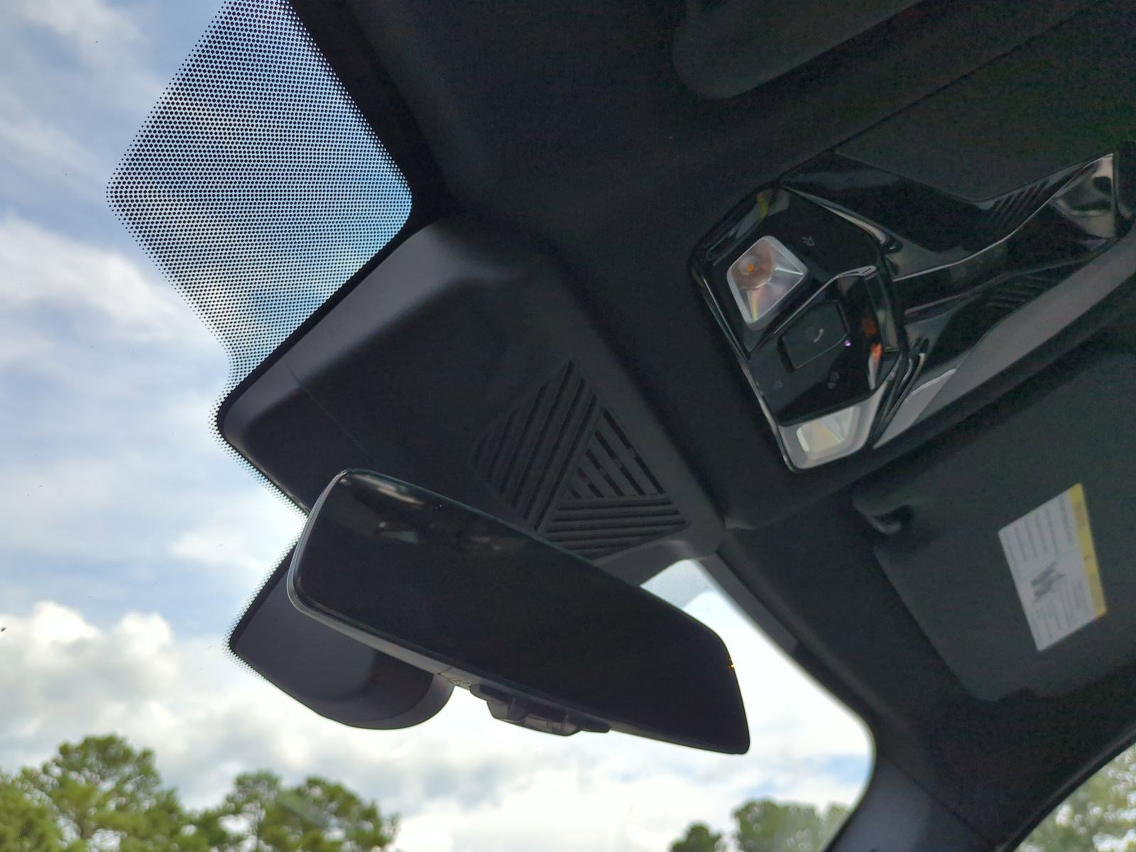 Certified 2026 BMW X1 xDrive28i w/ Technology Package image 25