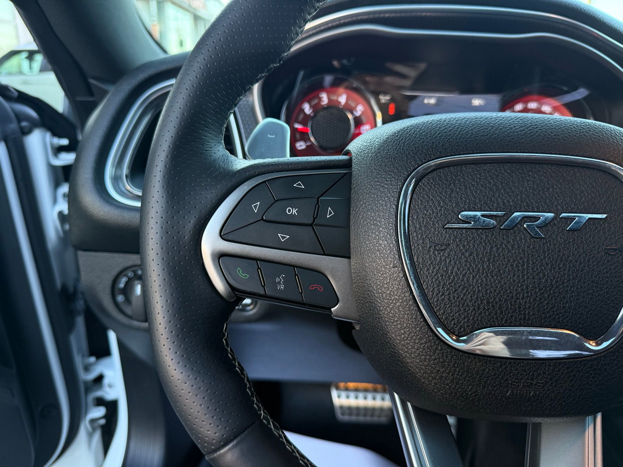 Used 2016 Dodge Challenger SRT Hellcat image 44