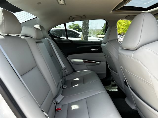 Used 2017 Acura TLX FWD image 32