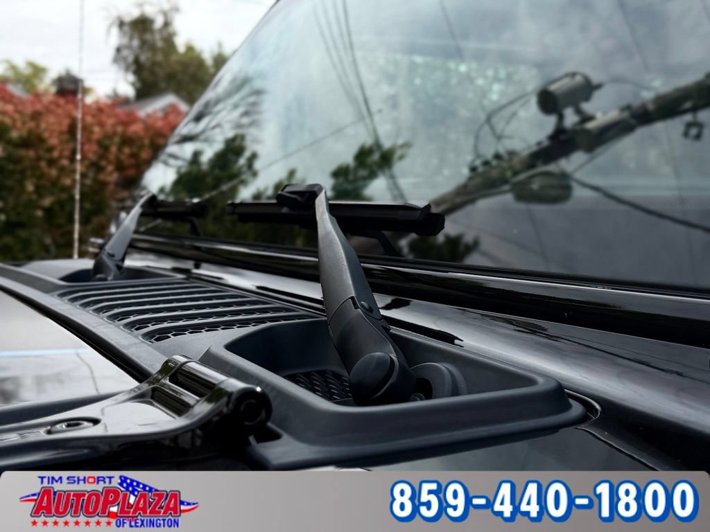 Used 2023 Jeep Wrangler Unlimited Rubicon 4xe w/ Dual Top Group AWD/4WD image 16
