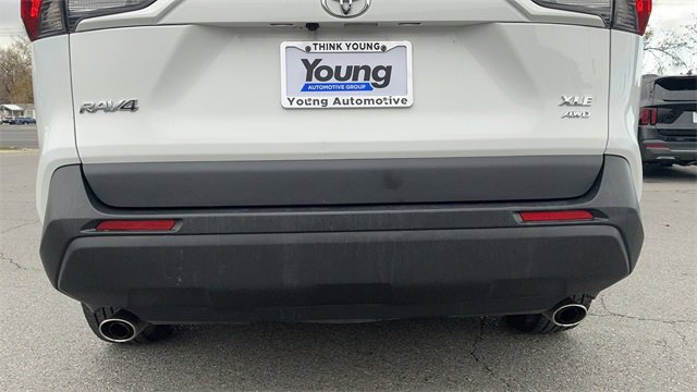 Used 2022 Toyota RAV4 XLE image 15