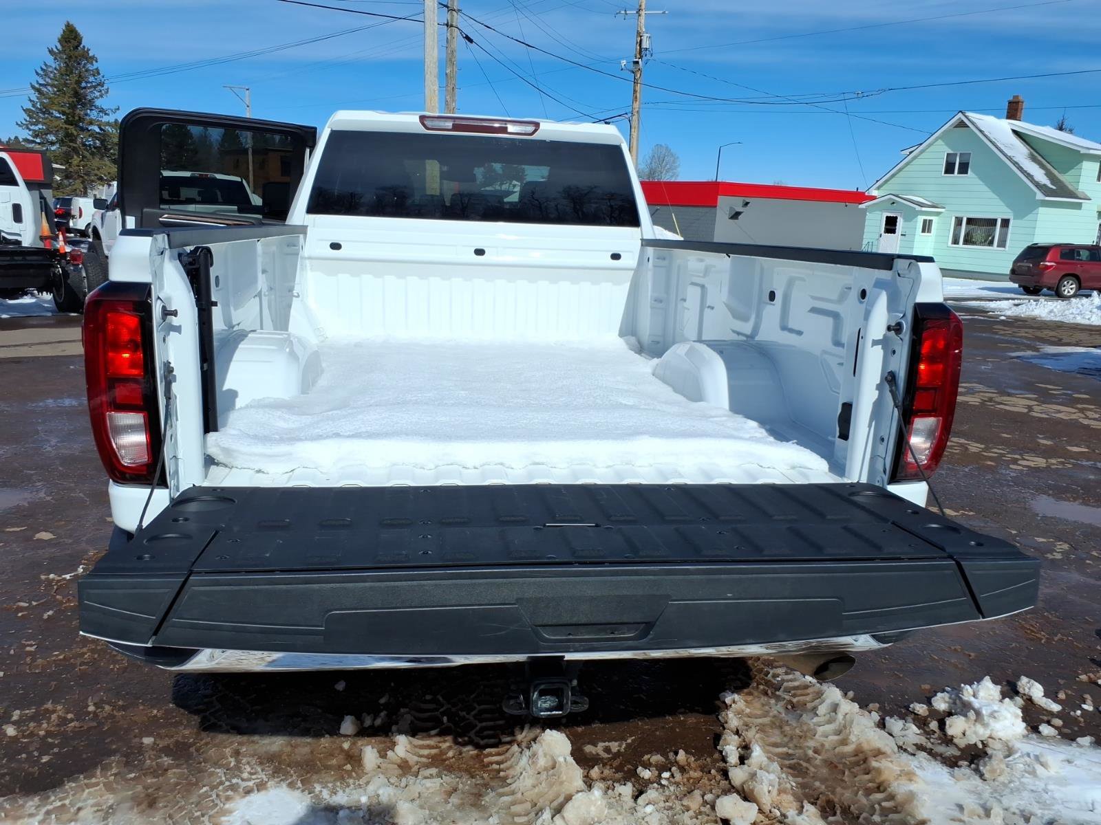 Used 2024 GMC Sierra 3500 SLE w/ SLE Convenience Package AWD/4WD image 12
