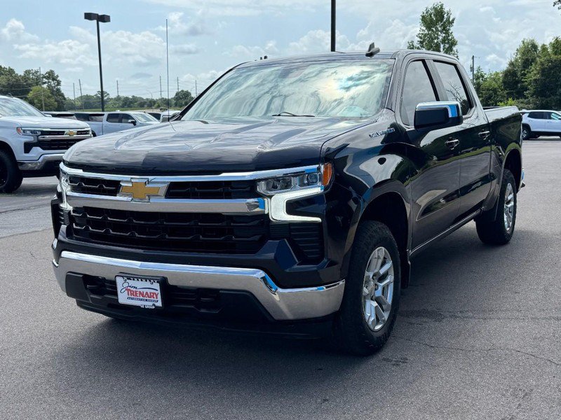 Used 2023 Chevrolet Silverado 1500 LT AWD/4WD image 8