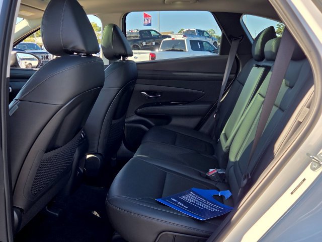 Used 2026 Hyundai Tucson Limited FWD image 12