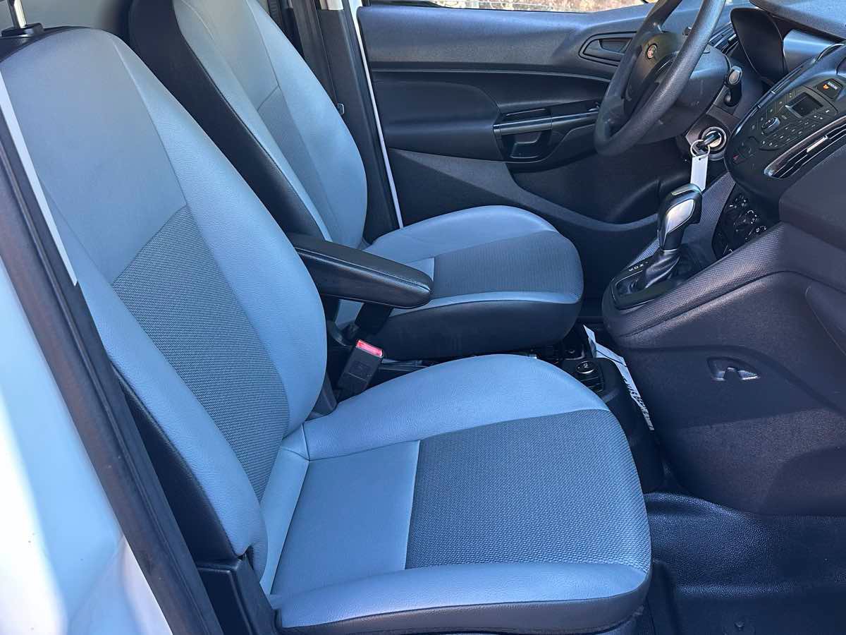 Used 2018 Ford Transit Connect XL FWD image 17