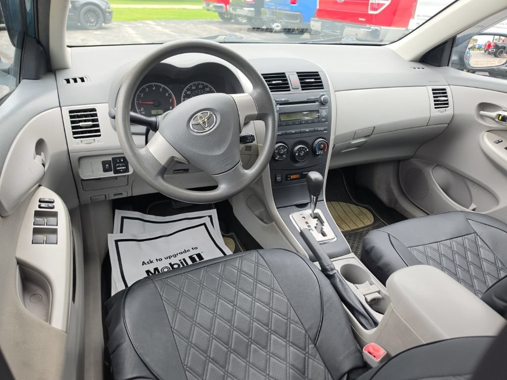 Used 2010 Toyota Corolla LE FWD image 7