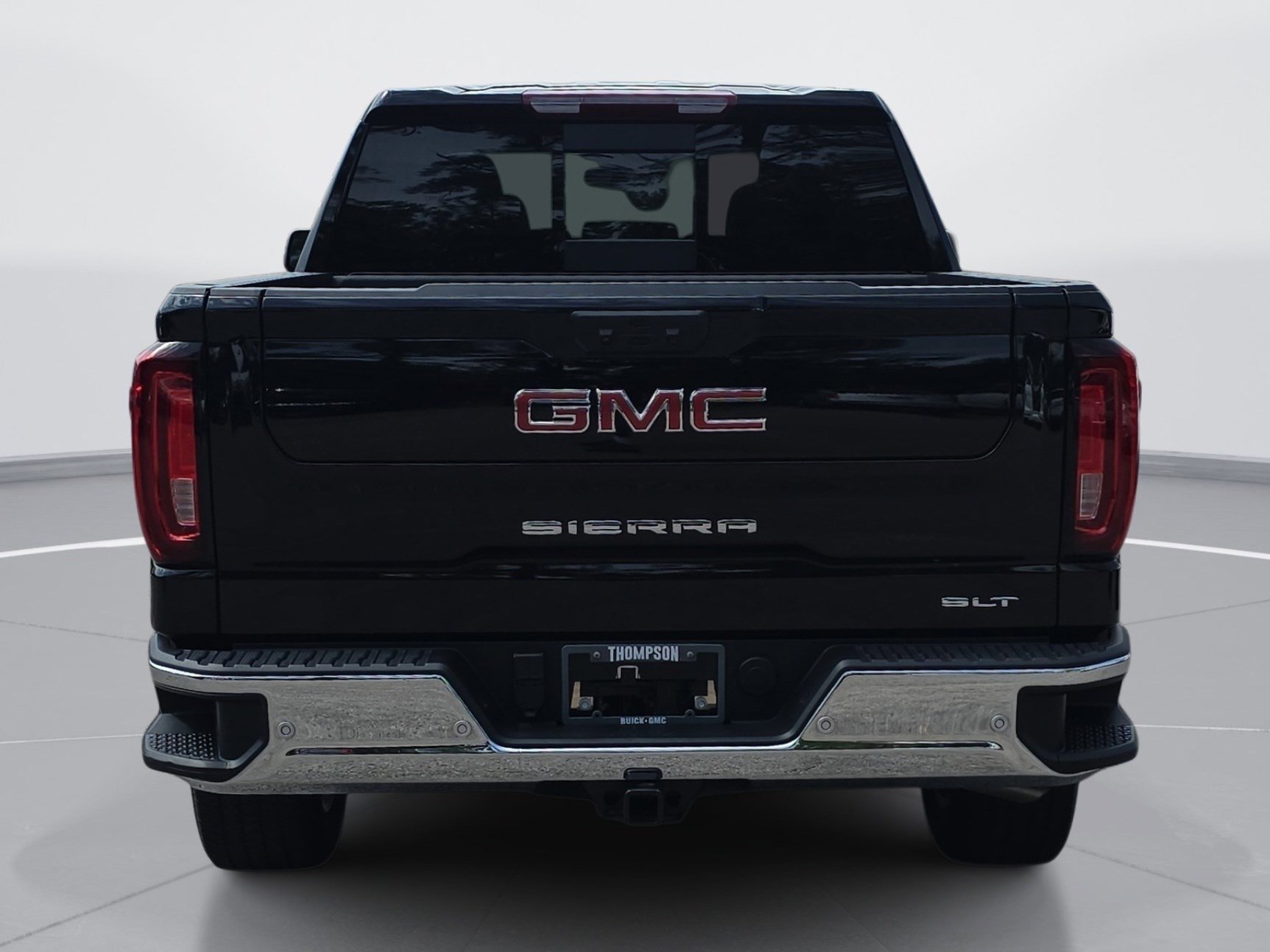 Used 2024 GMC Sierra 1500 SLT w/ SLT Premium Plus Package AWD/4WD image 4