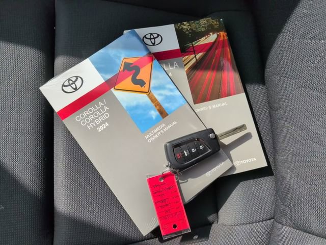 Used 2024 Toyota Corolla LE image 22