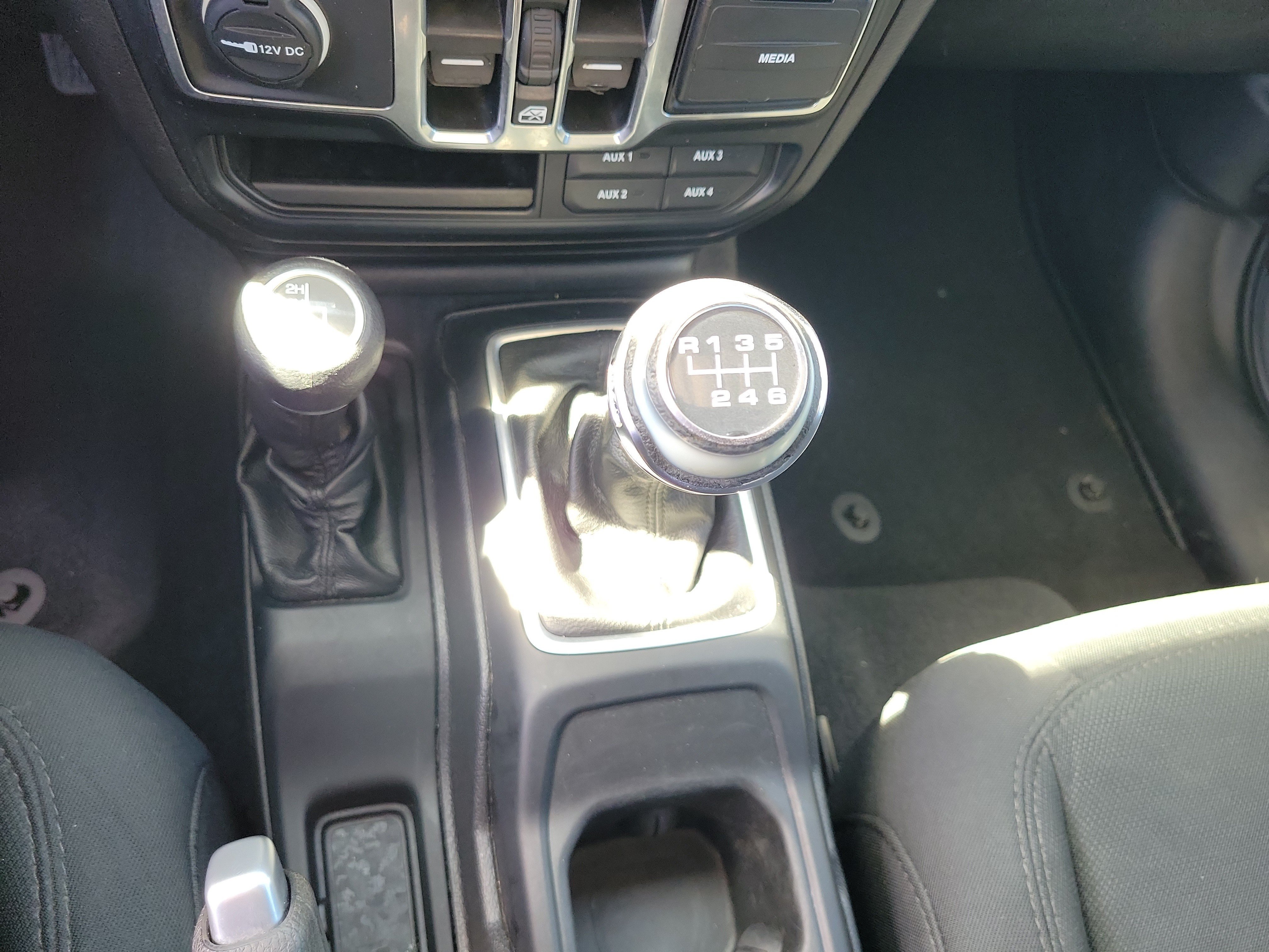 Used 2019 Jeep Wrangler Unlimited Sport S AWD/4WD image 27