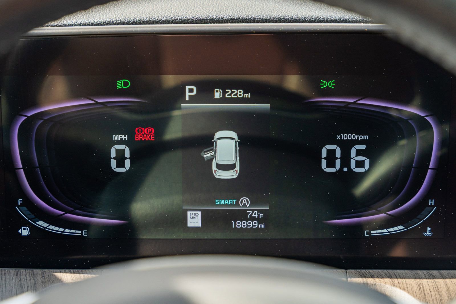 Used 2024 Kia Telluride EX w/ EX Captain's Chair Package image 28