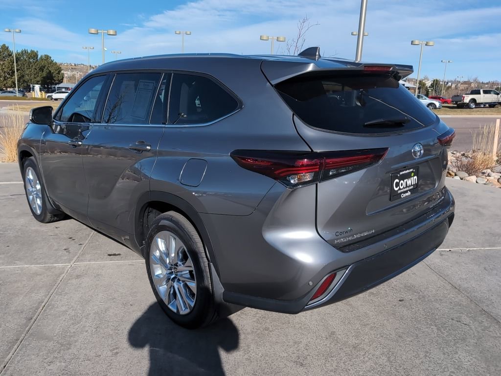 Used 2026 Toyota Highlander Limited image 5