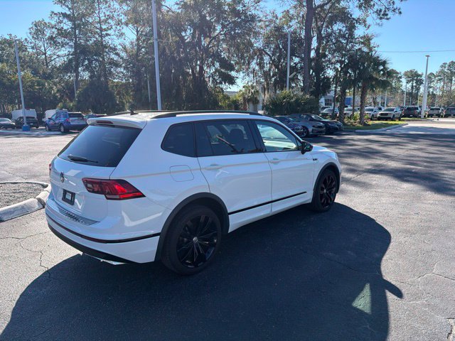 Used 2020 Volkswagen Tiguan SE R-Line FWD image 5