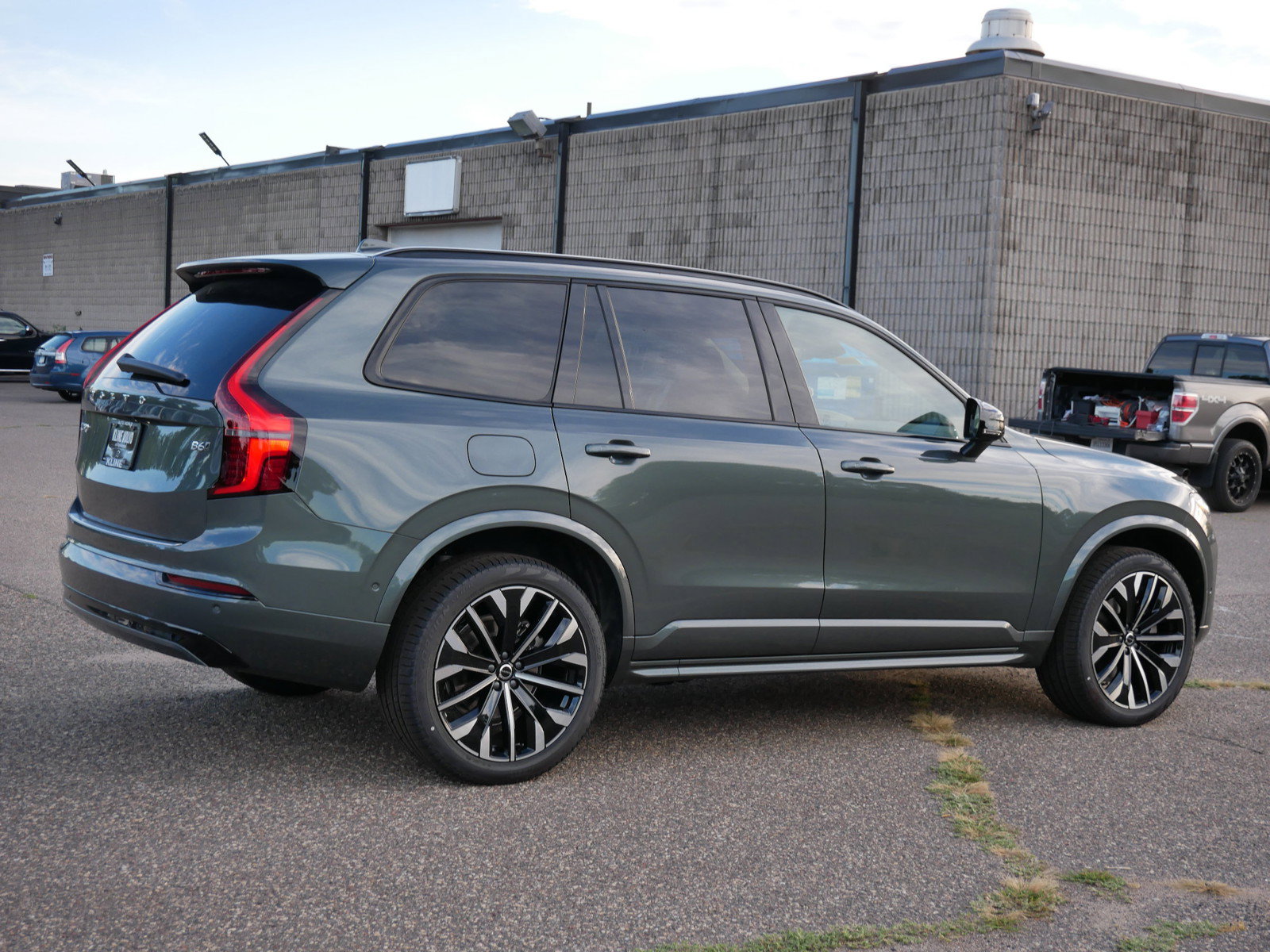 New 2027 Volvo XC90 B6 Ultra AWD/4WD image 3