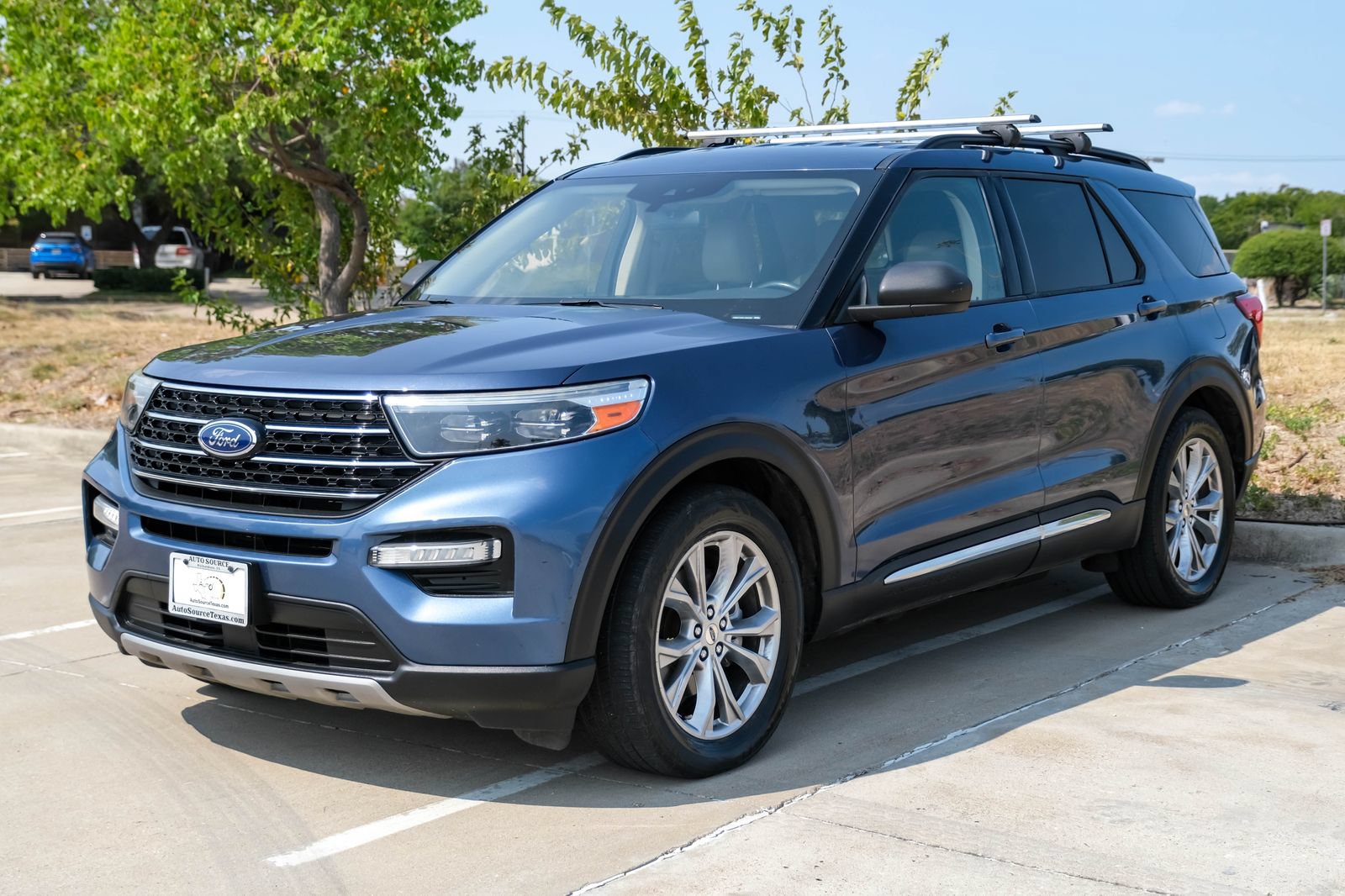 Used 2020 Ford Explorer XLT w/ Equipment Group 202A RWD image 6