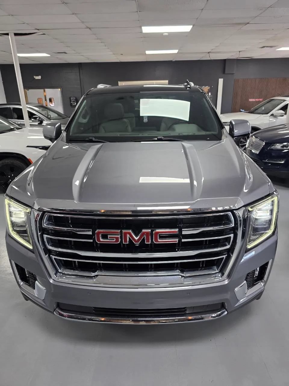 Used 2021 GMC Yukon SLT w/ SLT Premium Package RWD image 7