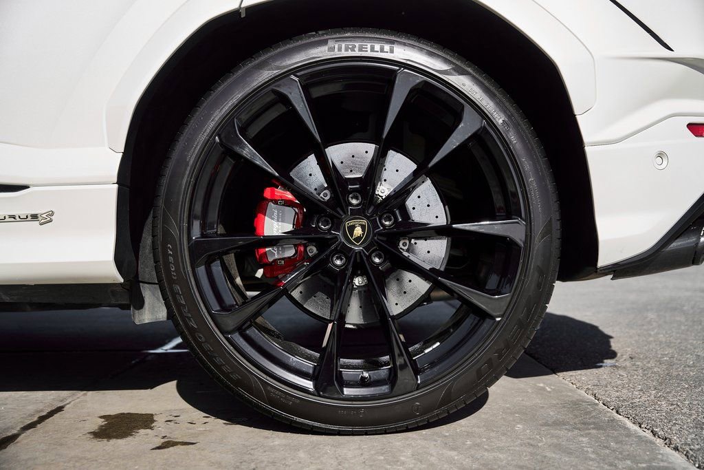 Used 2024 Lamborghini Urus S image 19