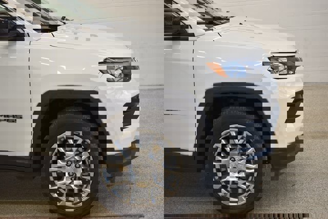 Used 2022 Jeep Compass Latitude w/ Sun and Sound Group image 13