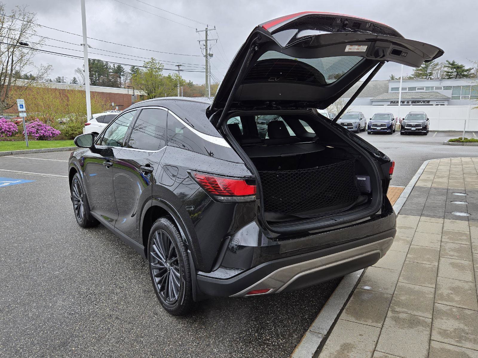 Used 2025 Lexus RX 350 Premium w/ Accessory Package AWD/4WD image 18