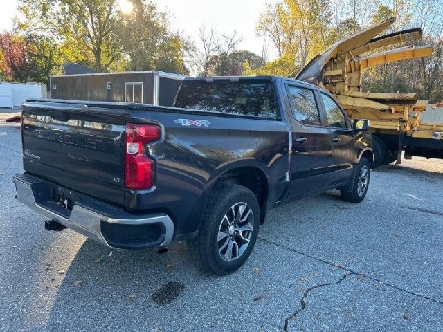 Used 2022 Chevrolet Silverado 1500 LT image 2