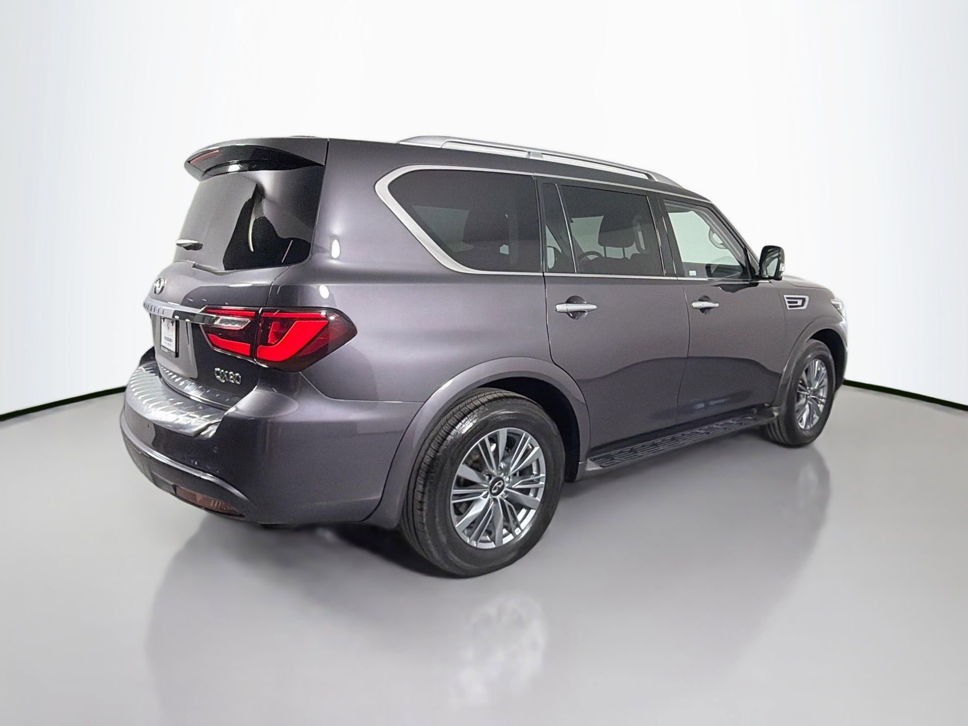 Used 2022 INFINITI QX80 Luxe w/ Cargo Package image 6