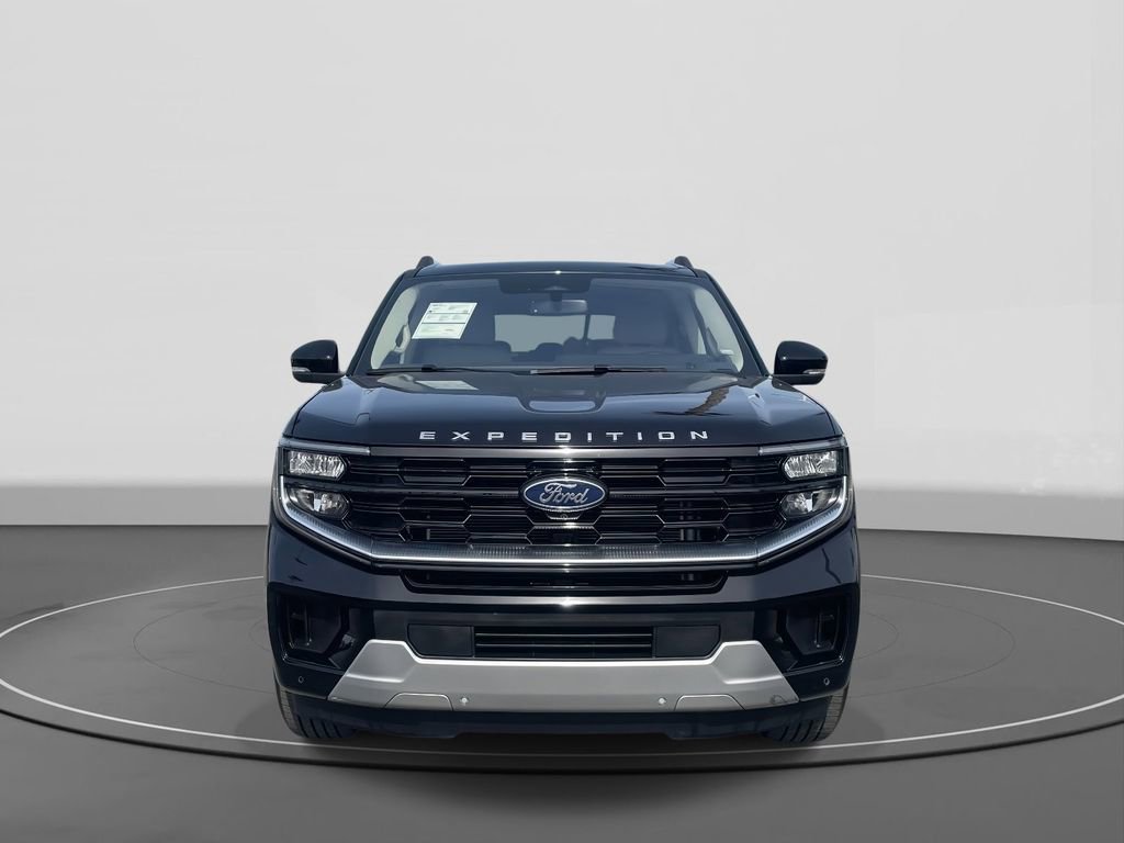 Certified 2025 Ford Expedition Platinum image 3