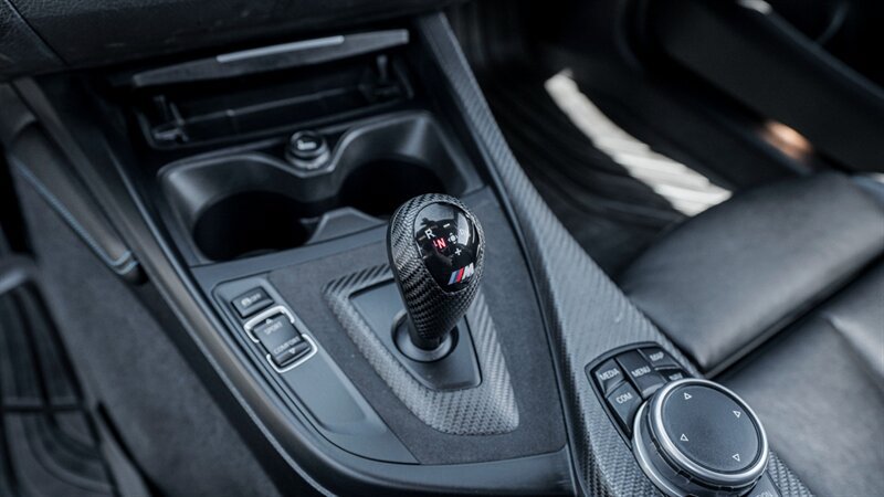 Used 2017 BMW M2 RWD image 39