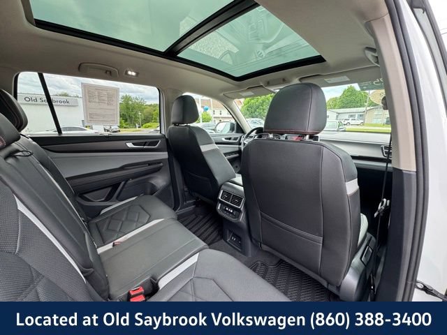 Certified 2025 Volkswagen Atlas Peak Edition SE AWD/4WD image 28
