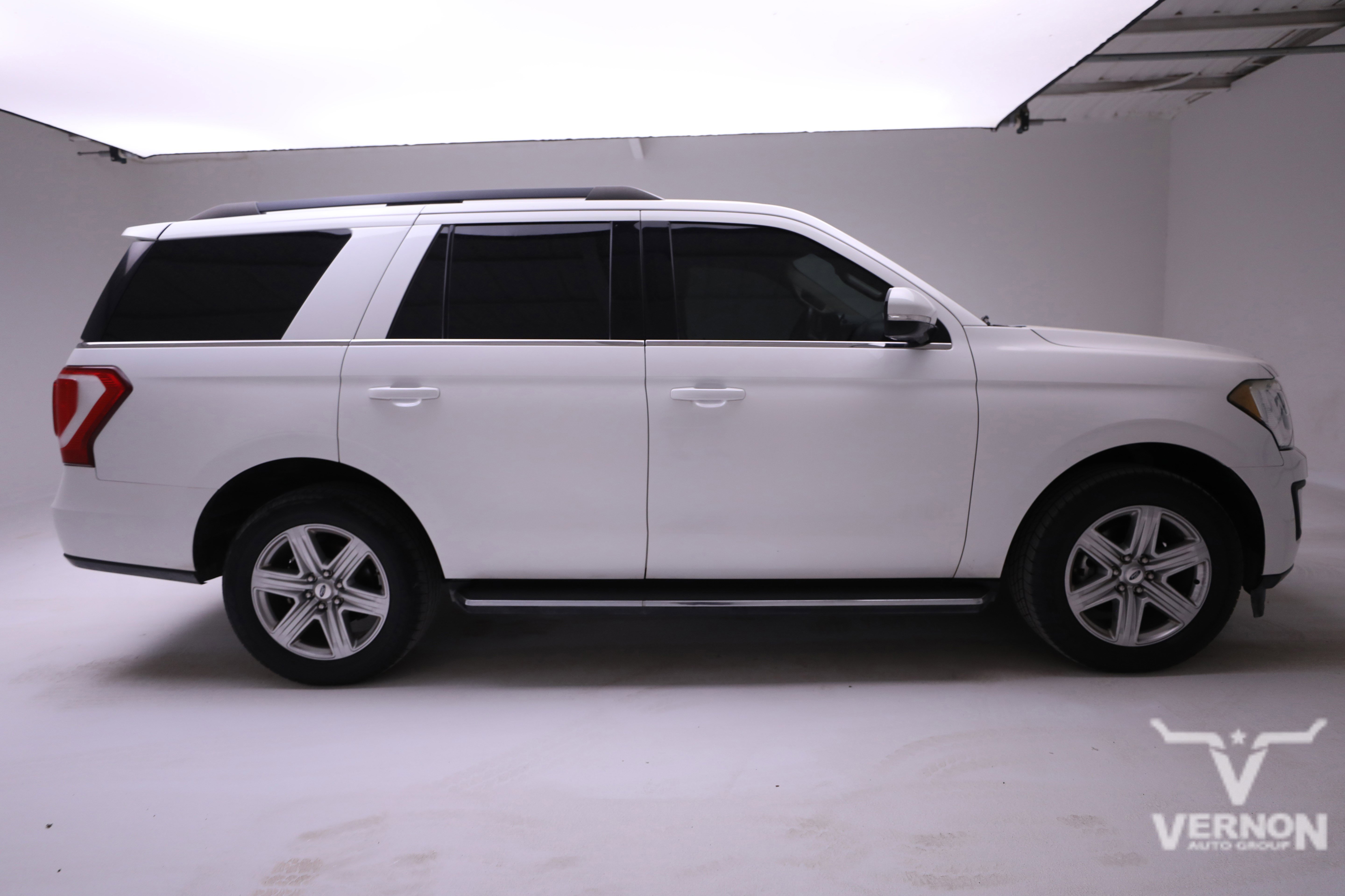 Used 2020 Ford Expedition XLT w/ Equipment Group 202A image 6