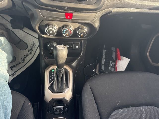 Used 2017 Jeep Renegade Sport w/ Power & Air Group image 30