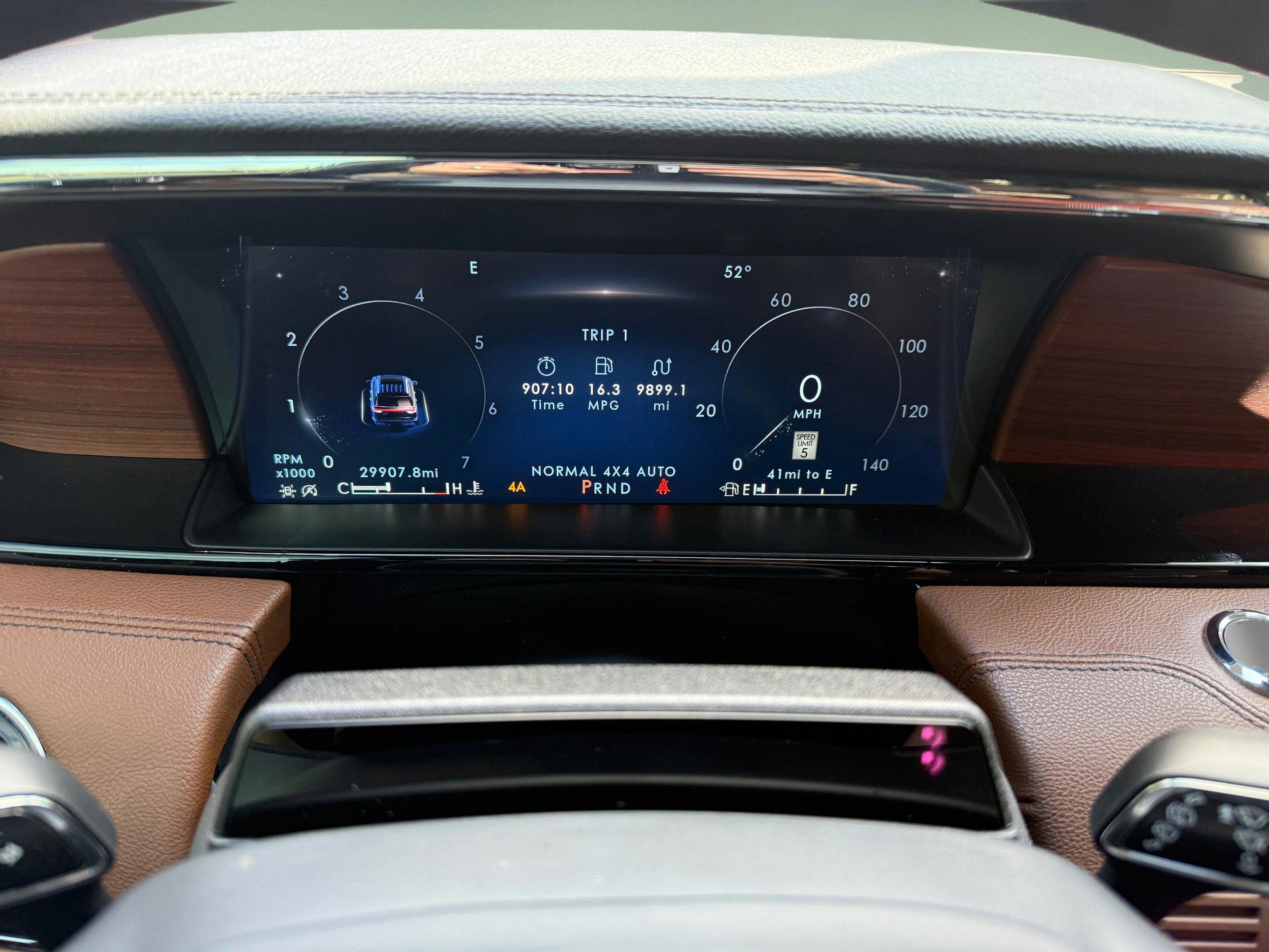 Used 2024 Lincoln Navigator L Reserve image 14