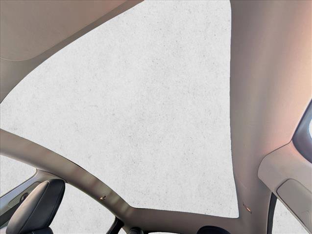 Used 2022 Tesla Model Y Performance image 16