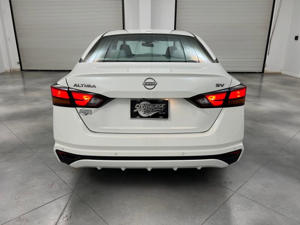 Used 2024 Nissan Altima 2.5 SV image 6