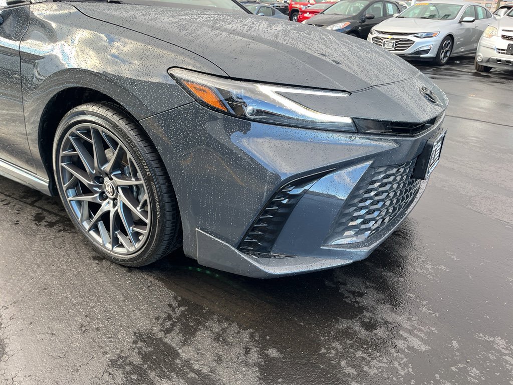 Used 2025 Toyota Camry XSE image 32