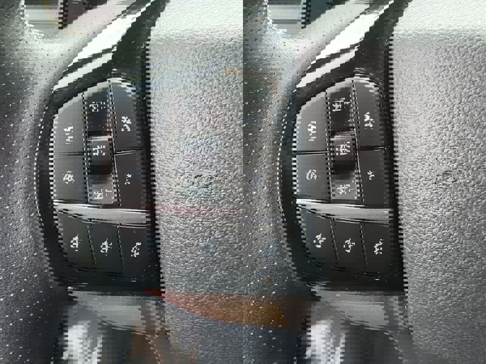 Used 2022 Ford Explorer ST w/ Equipment Group 401A image 23