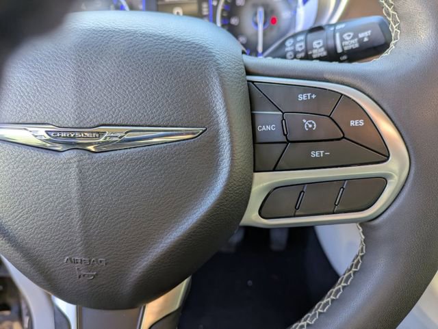 Certified 2023 Chrysler Voyager LX image 15