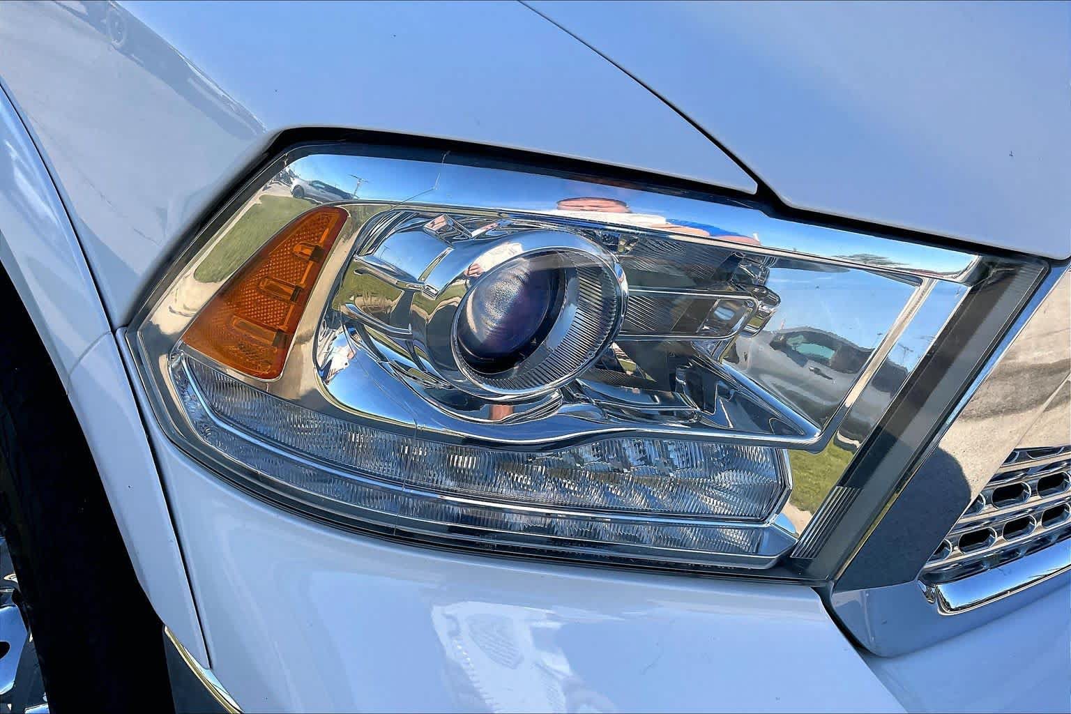 Used 2017 RAM 1500 Laramie AWD/4WD image 27