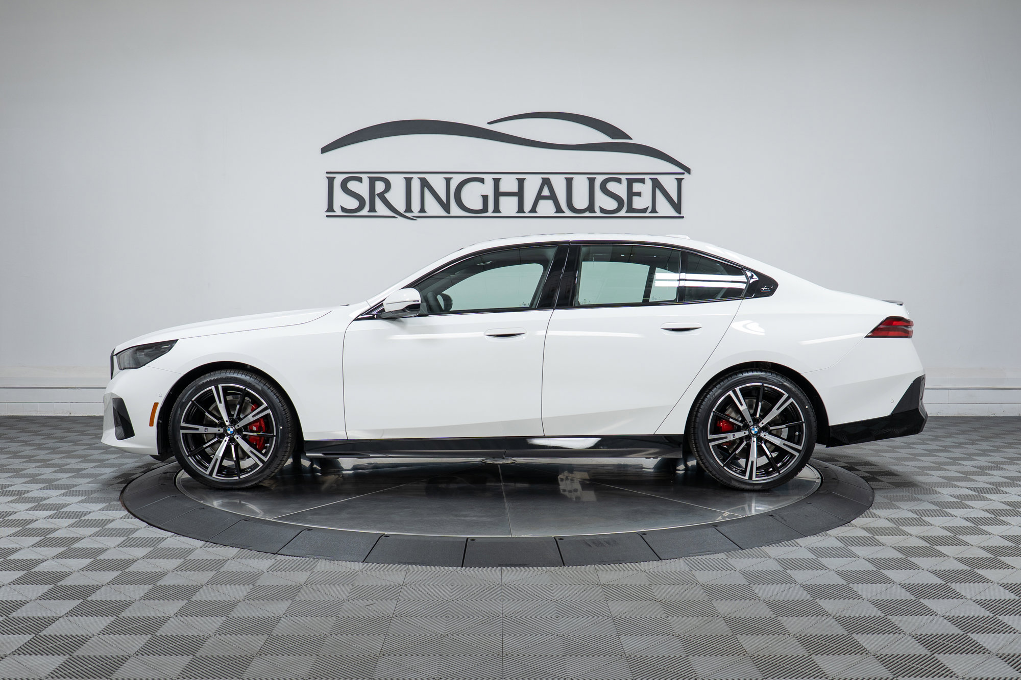 New 2026 BMW 530i xDrive w/ M Sport Package image 8