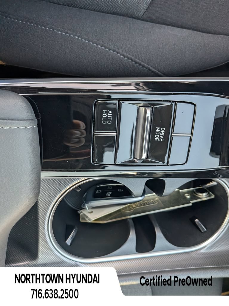 Certified 2023 Hyundai Sonata SEL w/ Convenience Package FWD image 18