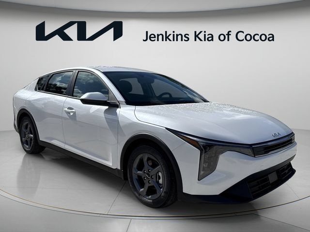 New 2026 Kia K4 FWD image 1