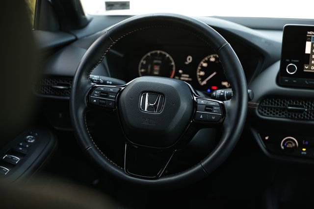 Used 2025 Honda HR-V Sport image 26