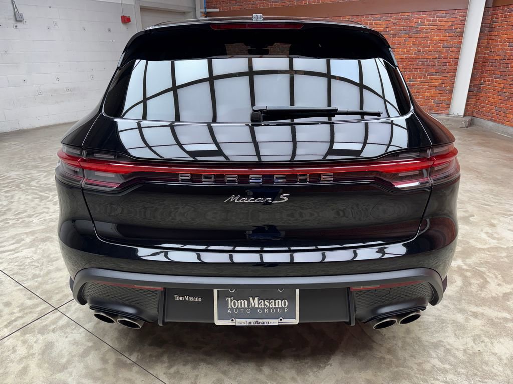 Used 2022 Porsche Macan S image 4