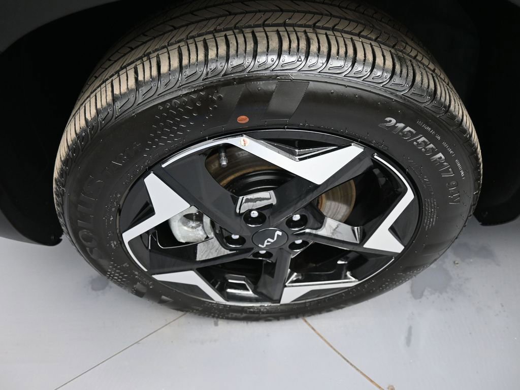 Certified 2025 Kia Seltos EX w/ EX Sunroof Package image 14