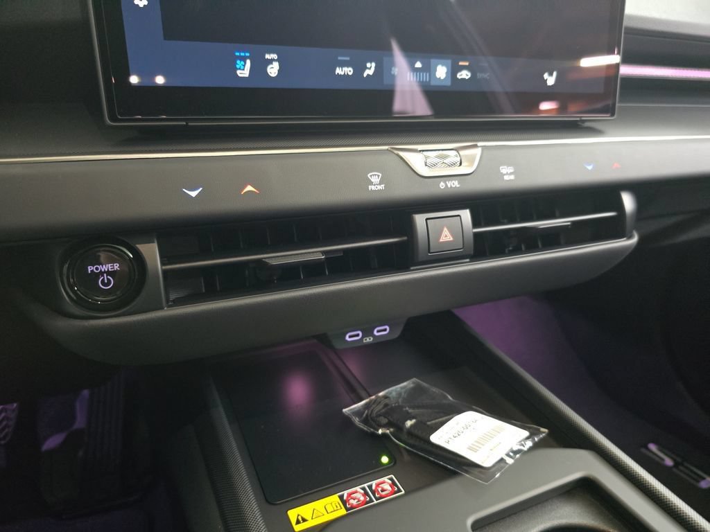 New 2026 Lexus ES 500e AWD/4WD image 23