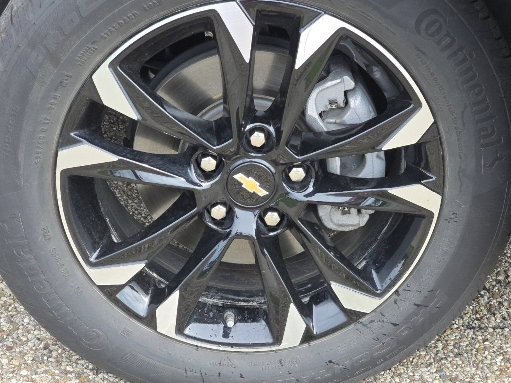Used 2023 Chevrolet TrailBlazer LT w/ Convenience Package FWD image 9