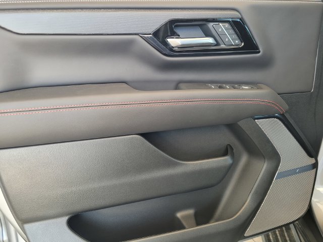 New 2026 GMC Yukon XL AT4 Ultimate w/ LPO, Floor Liner Package AWD/4WD image 15