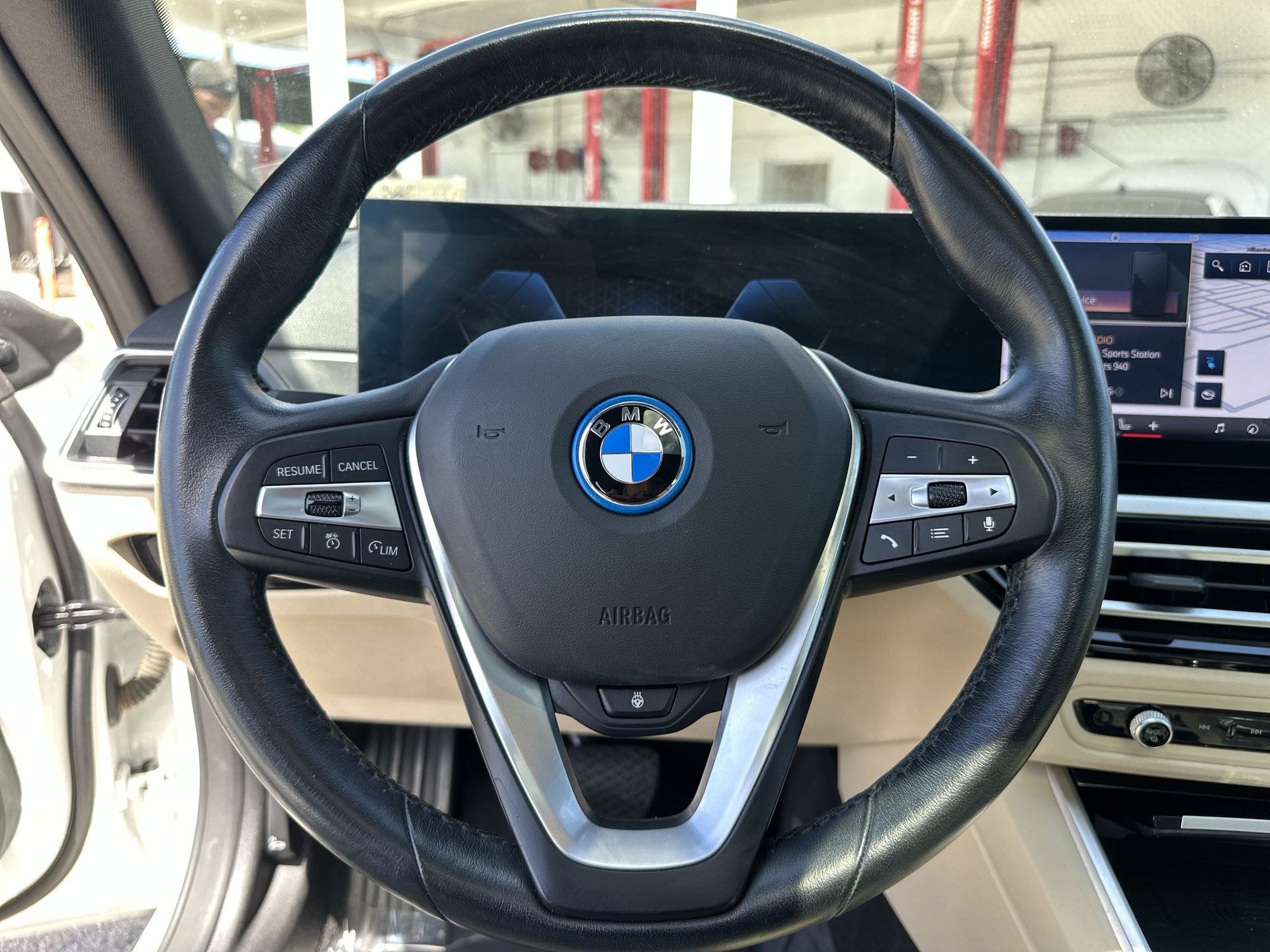 Used 2024 BMW i4 xDrive40i image 11