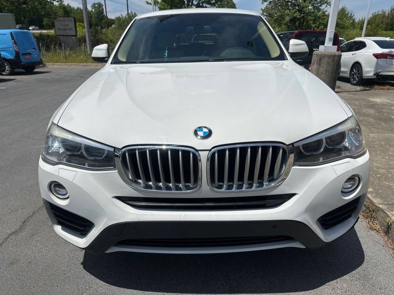 Used 2017 BMW X4 xDrive28i AWD/4WD image 2