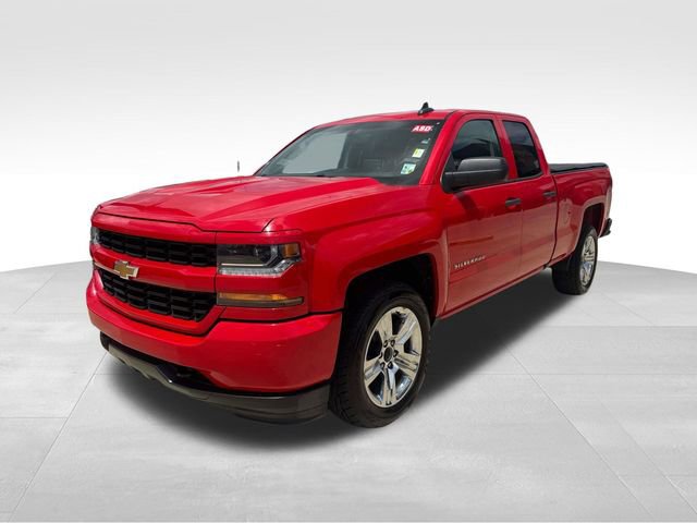 Used 2018 Chevrolet Silverado 1500 Custom w/ Custom Value Package RWD image 4