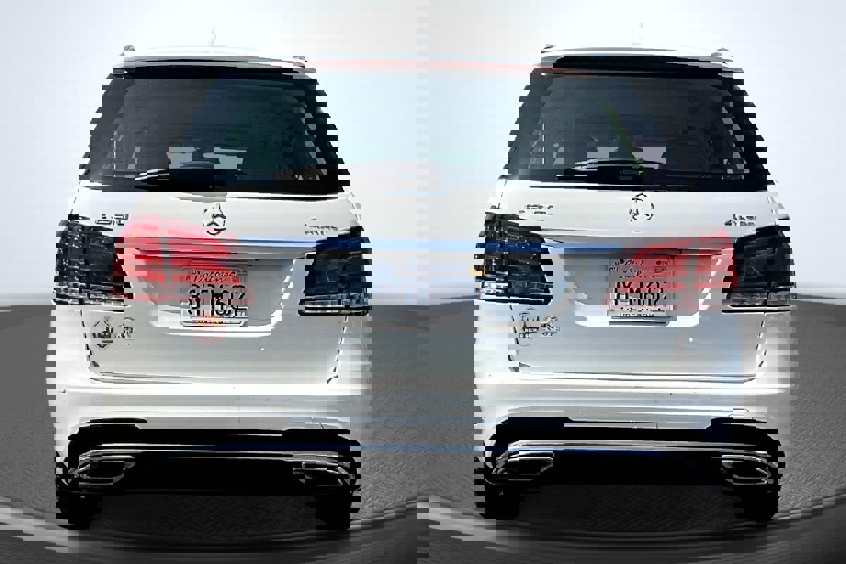 Used 2015 Mercedes-Benz E 350 4MATIC Wagon w/ Premium 1 Package image 4